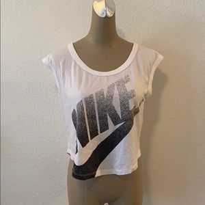 Nike Crop Top